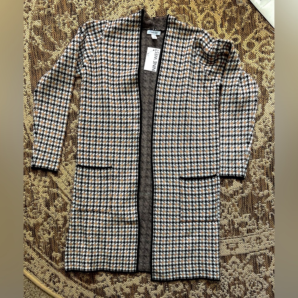 Nine West Cardigan houndstooth back/white/tan Size S “Clean Collar Coatigan”